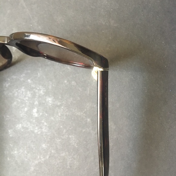 Prada Sunglasses - Picture 4 of 6